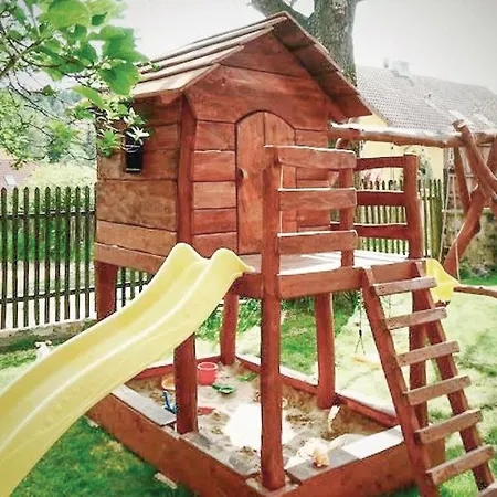 Four Bedroom Holiday In Rybniky * Krasna Hora nad Vltavou